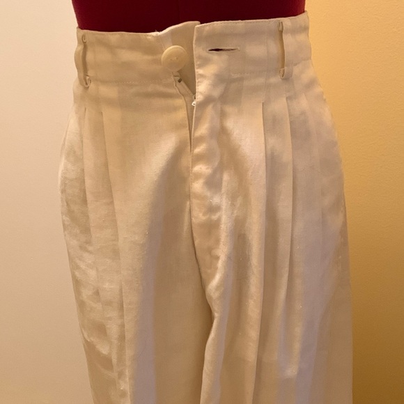 Espirit White Pleated Pants - Picture 3 of 11
